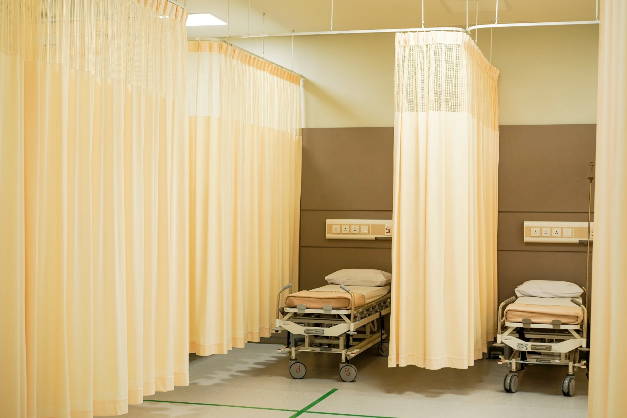 Curtain Hospital